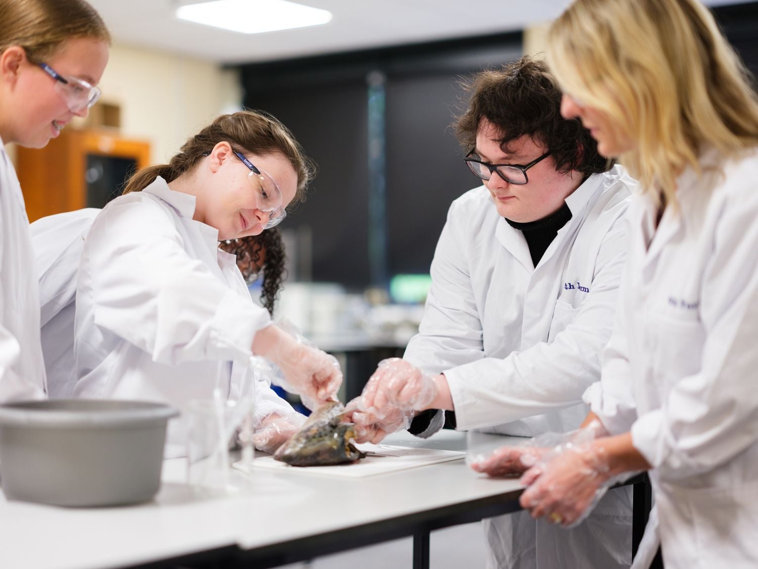 science students in lab