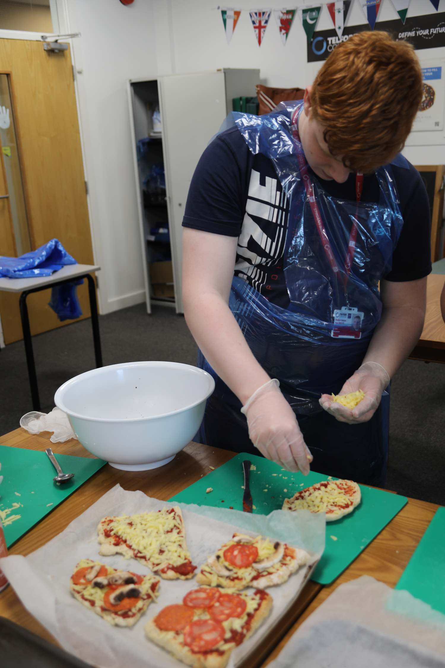 foundation students making pizza