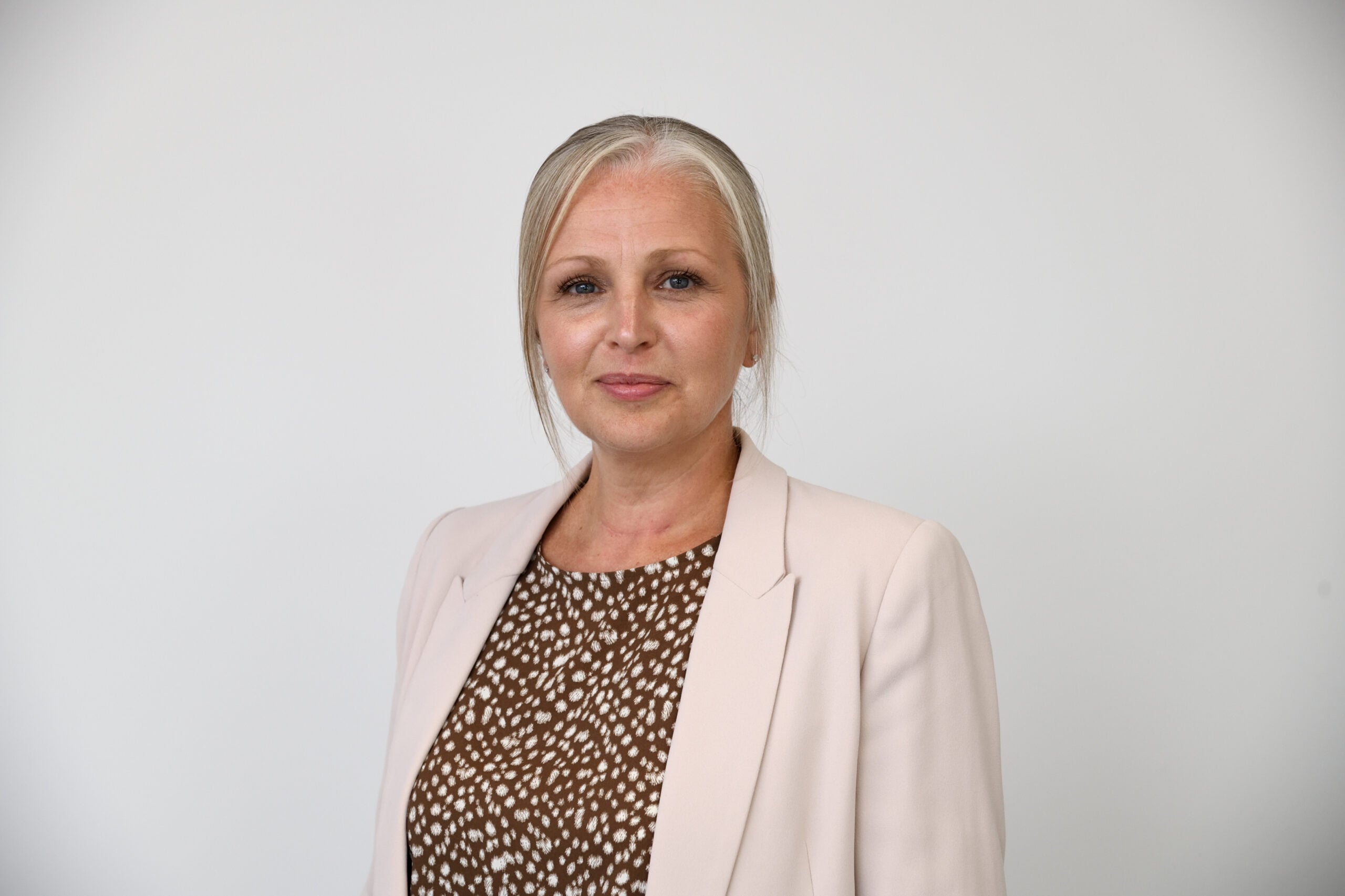 Caroline Bastow Profile